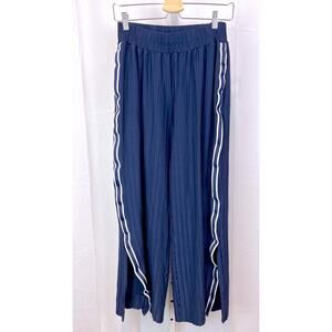 GSTQ Size M Fadeaway Pants Wide Leg Textured Pull On Side Stripe Navy Blue White